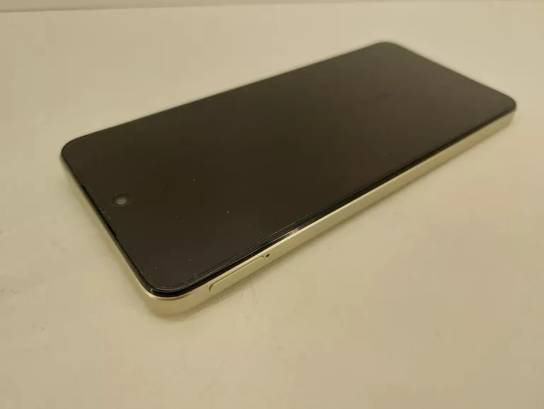 SMARTFON REALME C75 8/256GB 6.72" 90HZ, EXTRA STAN!