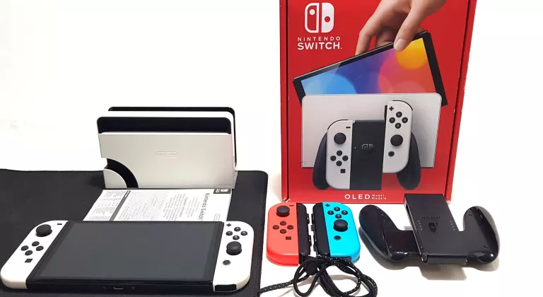 KONSOLA NINTENDO SWITCH HAC-002+STACJA DOK+PAD+POKROWIEC+FUTERAŁ STAN BDB