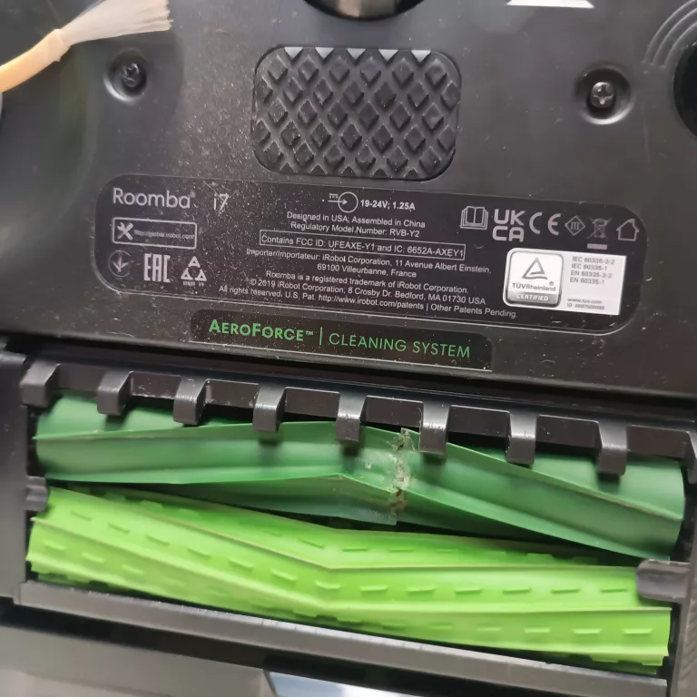 ROOMBA SPRZĄTAJĄCY I7 I7158