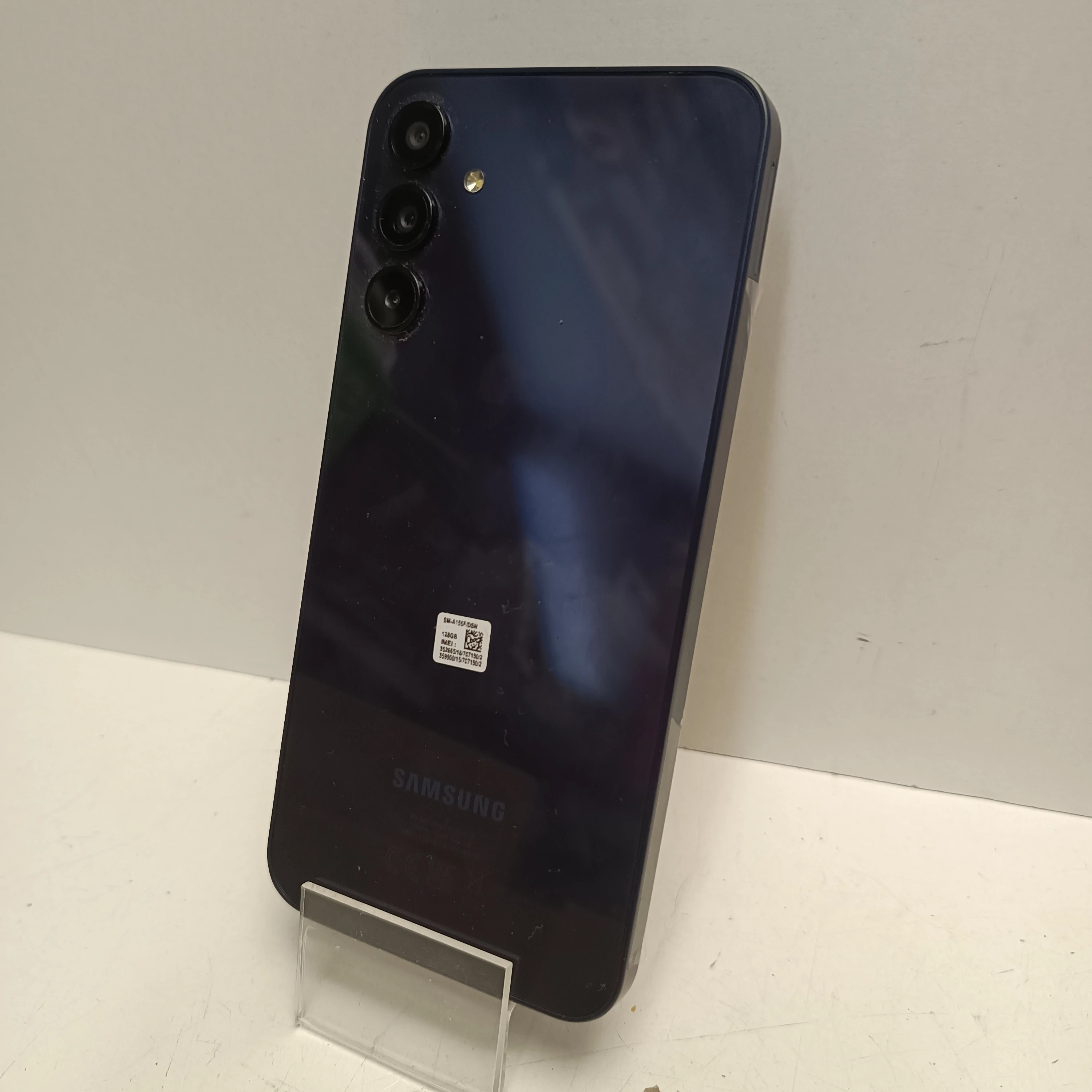 telefon-samsung-galaxy-a15-128gb-opis-przekatna-ekranu-650