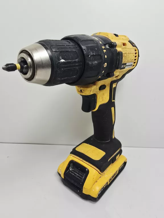 WKRĘTARKA DEWALT DCD777 + AKUMULATOR