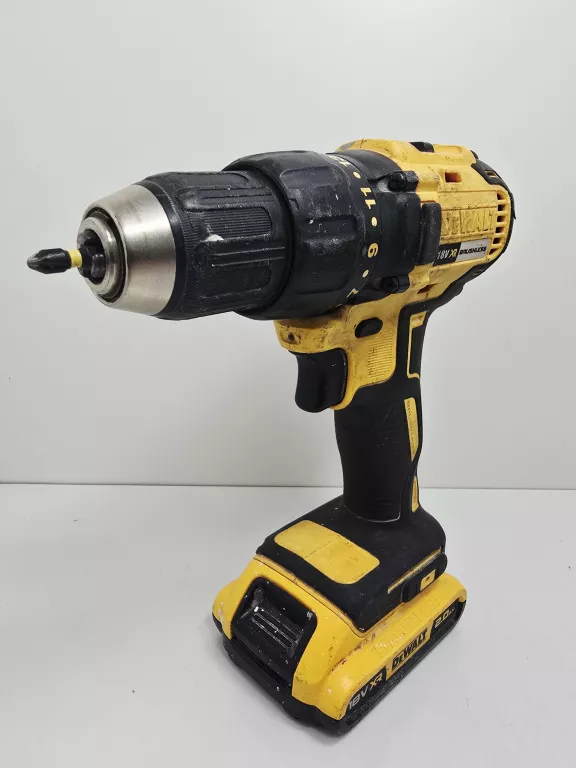 WKRĘTARKA DEWALT DCD777 + AKUMULATOR
