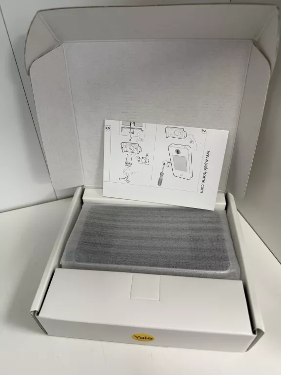 WIZJER DO DRZWI ELEKTRONICZNY YALE DDV 500