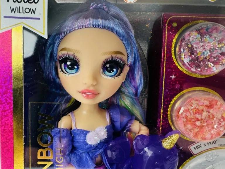 LALKA RAINBOW HIGH RAINBOW SHIMMERS VIOLET 28 CM