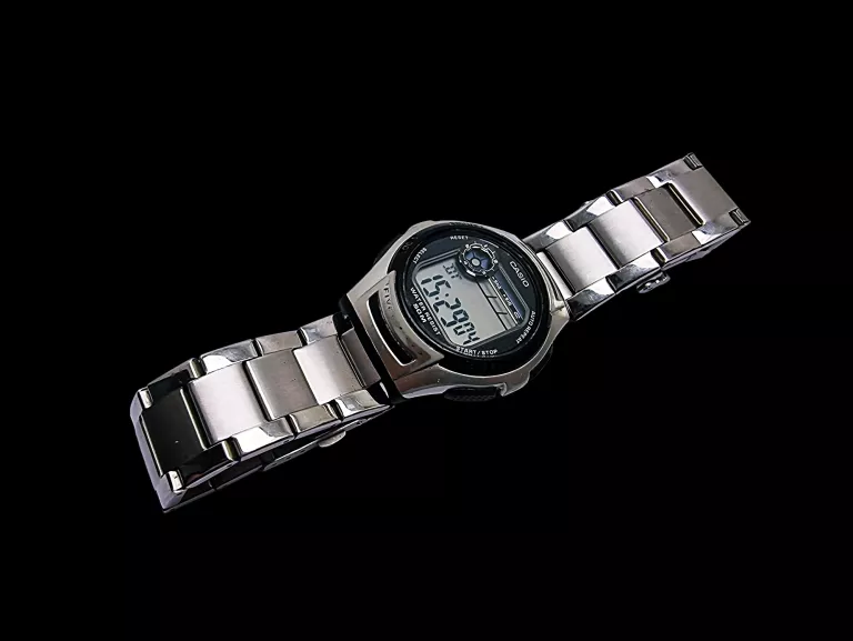 ZEGAREK CASIO W212
