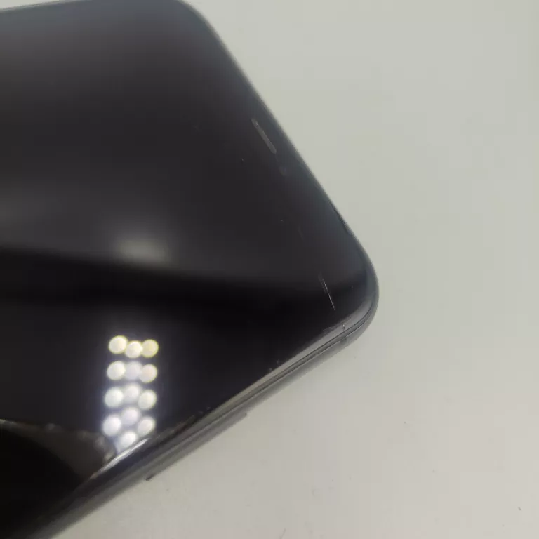 TELEFON APPLE IPHONE 11 64GB
