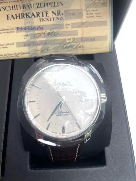 ZEGAREK MĘSKI ZEEPELIN 8452-5