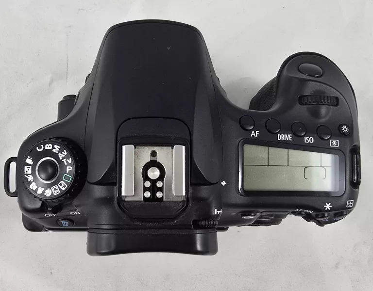 aparat-canon-60d-obiektyw-canon-lens-ef-50mm-118-stm-rozdzielczosc-1800