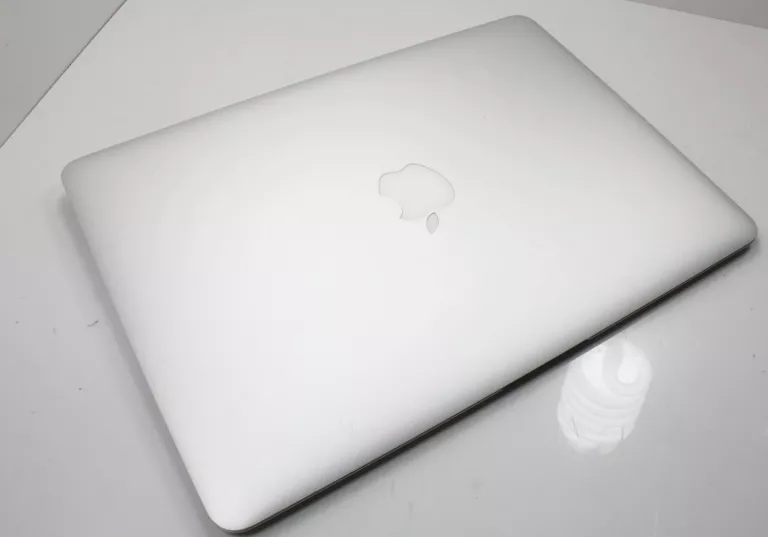 LAPTOP MACBOOK AIR A1466 I7/256GB/8GB
