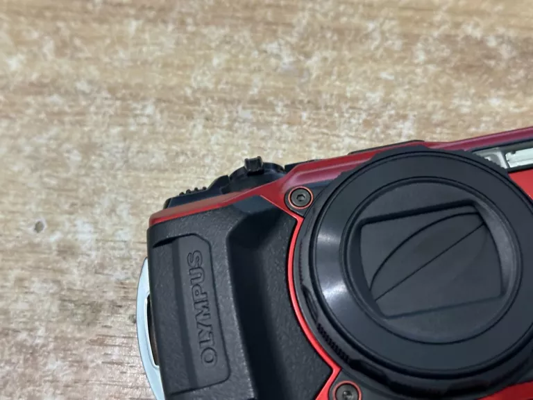 aparat-cyfrowy-podwodny-olympus-tough-tg-6-komplet-stabilizacja-14349-1