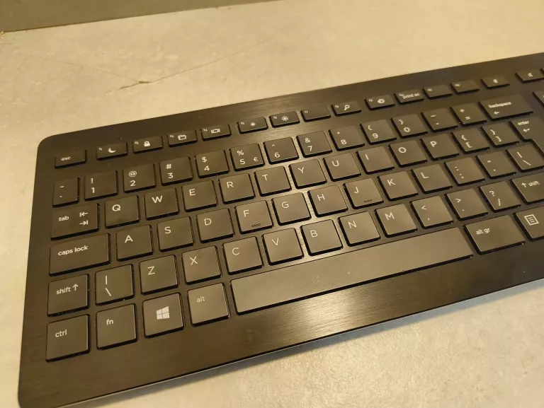 KLAWIATURA BEZPRZEWODOWA HP SWISS 2 WIRELESS PREMIUM HSA-S003K