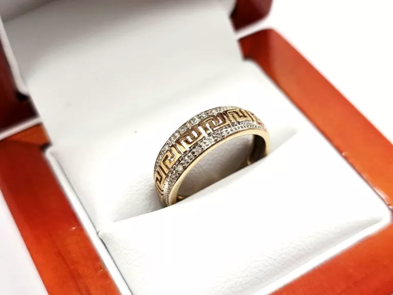 ZŁOTY PIERŚCIONEK Z DIAMENTAMI 375 2,23G 0,03CT 11