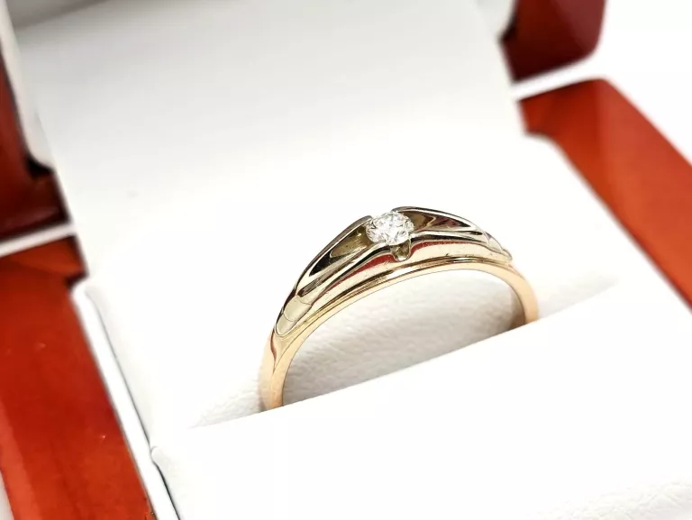 ZŁOTY PIERŚCIONEK Z DIAMENTEM 585 3,04G 0,12CT 17