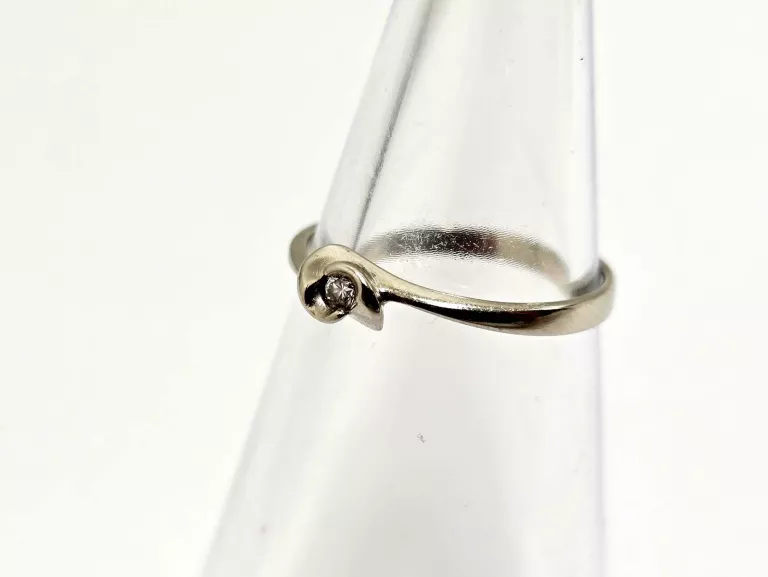 ZŁOTY PIERŚCIONEK Z DIAMENTEM 585 1,21G 0,05CT 14