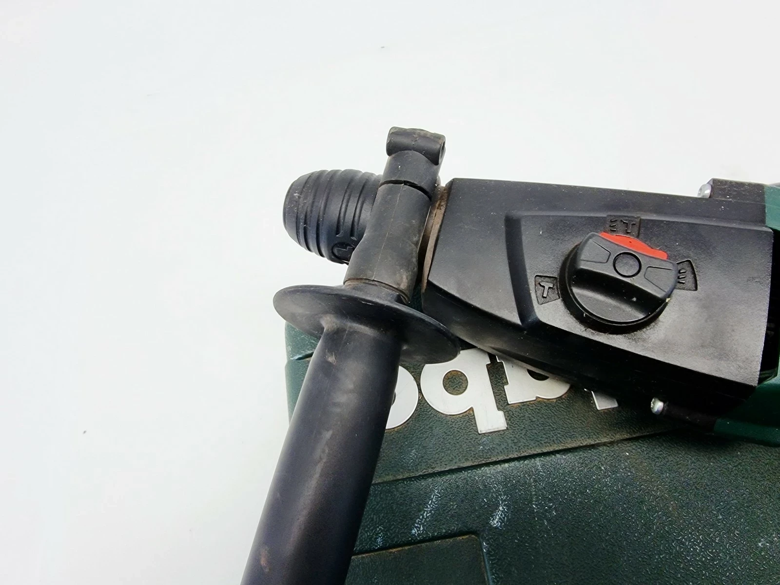 metabo-khe-2444-mlotowiertarka-sds-plus-3-funkcje-800w-23j-typ-uchwytu-128474-1