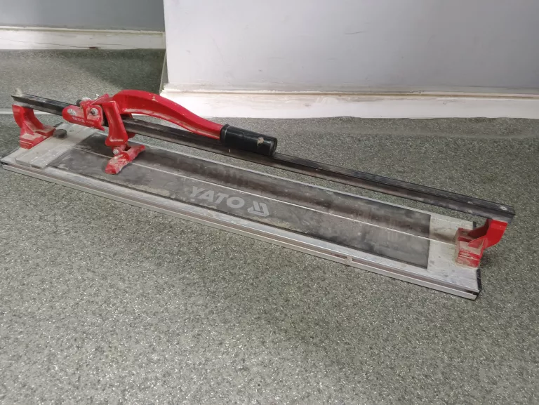 MASZYNKA DO PŁYTEK YATO YT-3708 800 MM