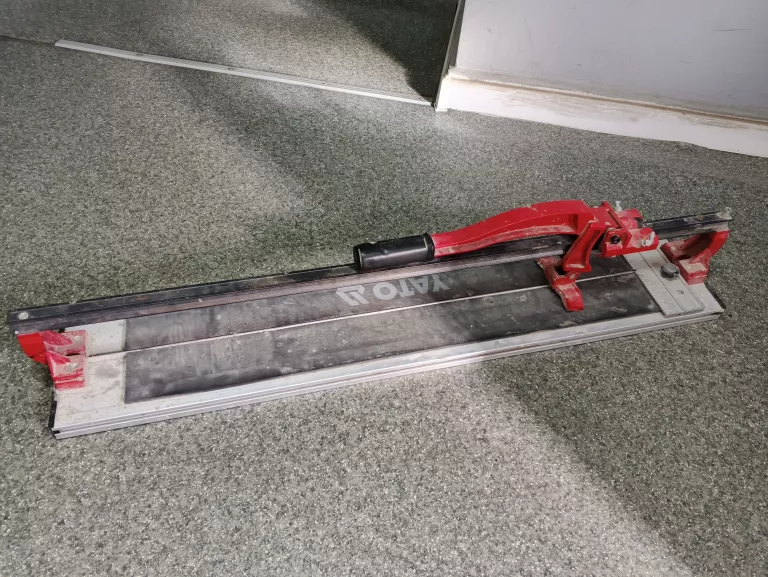 MASZYNKA DO PŁYTEK YATO YT-3708 800 MM