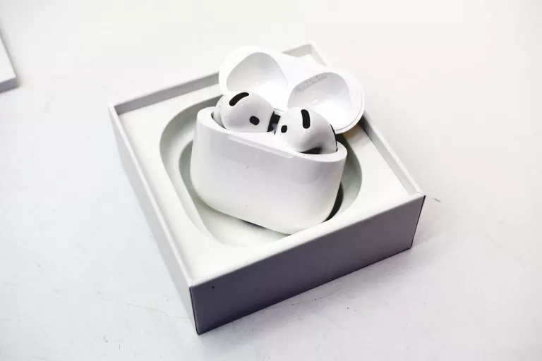 APPLE AIRPODS SŁUCHAWKI 4 GENERACJI Z AKTYWNĄ REDUKCJĄ SZUMÓW