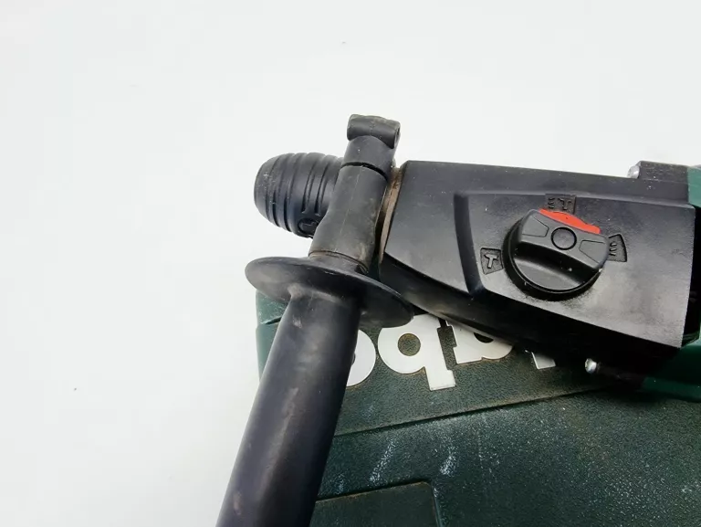 metabo-khe-2444-mlotowiertarka-sds-plus-3-funkcje-800w-23j-typ-uchwytu-128474-1