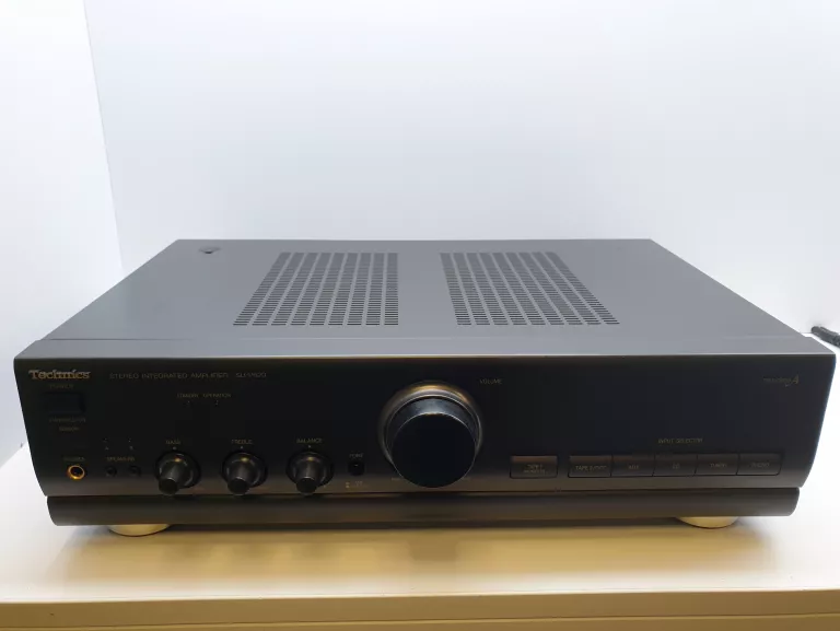 WZMACNIACZ TECHNICS SU-V620