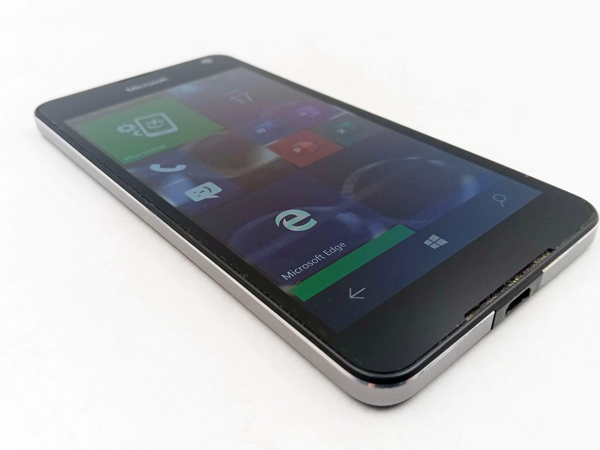 telefon-microsoft-lumia-650-116gb-ladowarka-typ-202685-212929