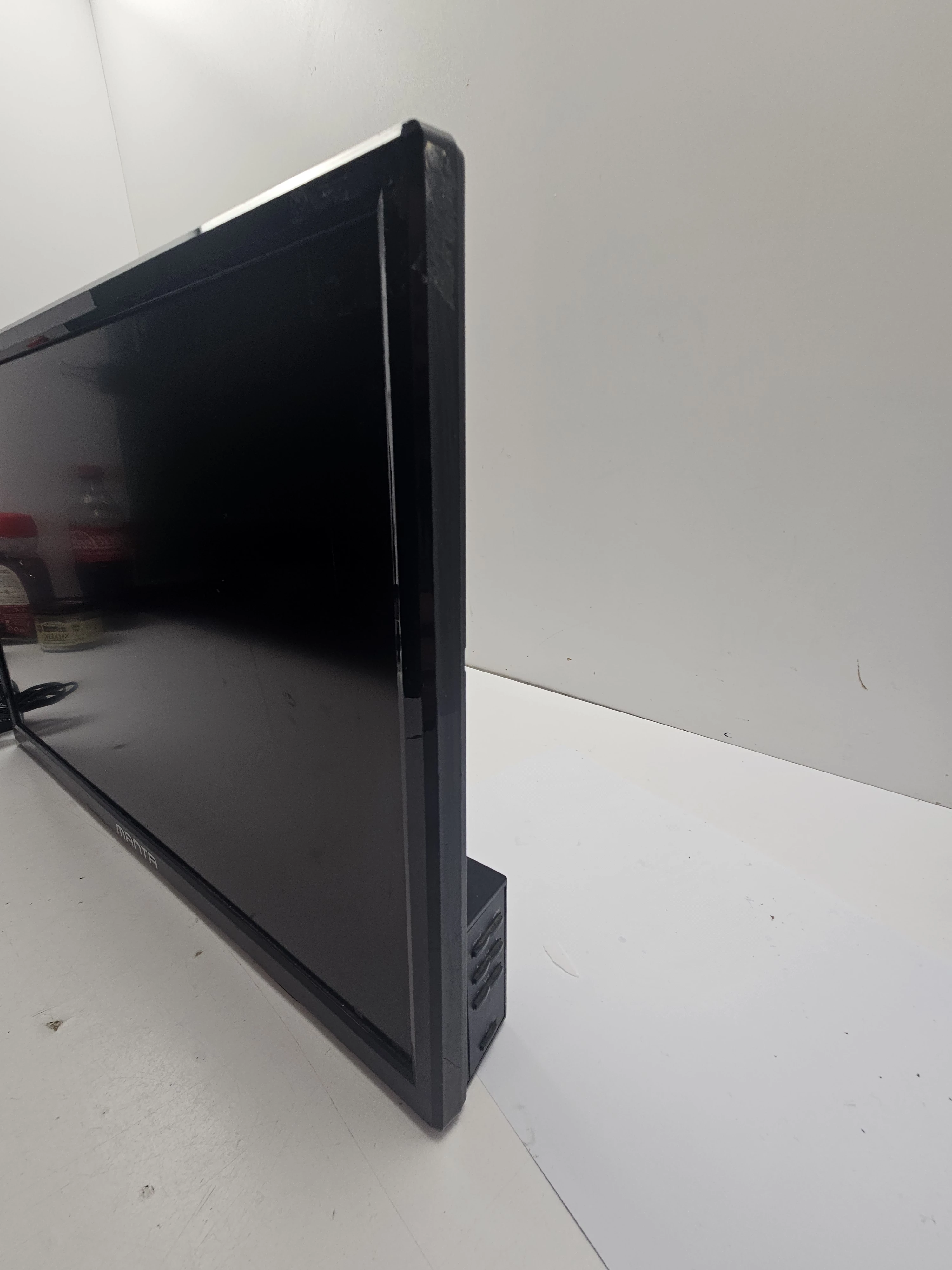 telewizor-manta-22cale-led220q7-typ-telewizora-211486-250142