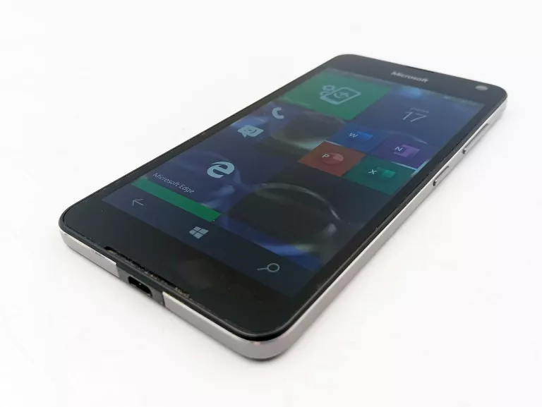TELEFON MICROSOFT LUMIA 650 1/16GB + ŁADOWARKA