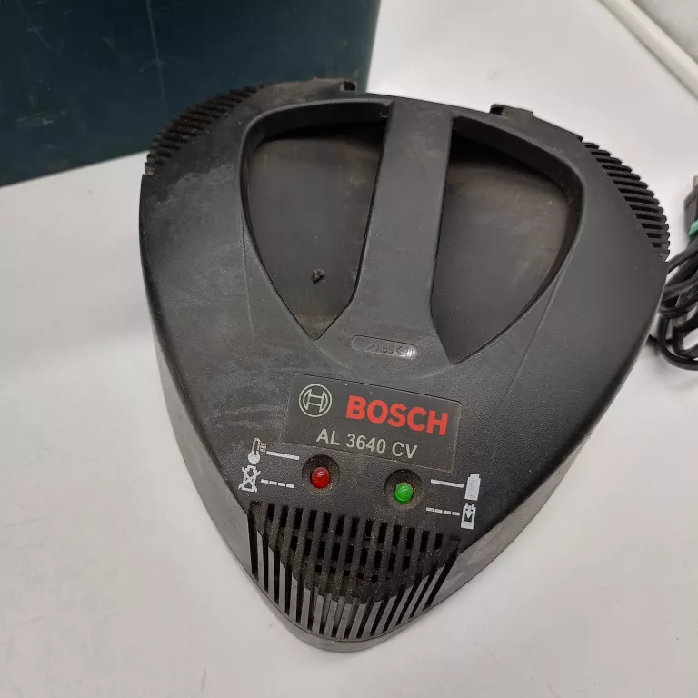 MŁOTOWIERTARKA BOSCH GBH 36 VF-LI PLUS + ŁADOWARKA + AKUMULATOR 36V 4AH