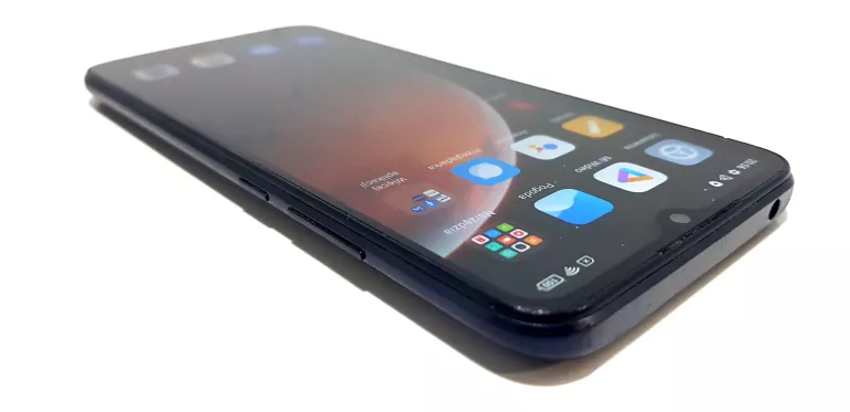 TELEFON XIAOMI REDMI 9C NFC 3GB/64GB DELIKATNIE PĘKNIĘTY WYŚWIETLACZ