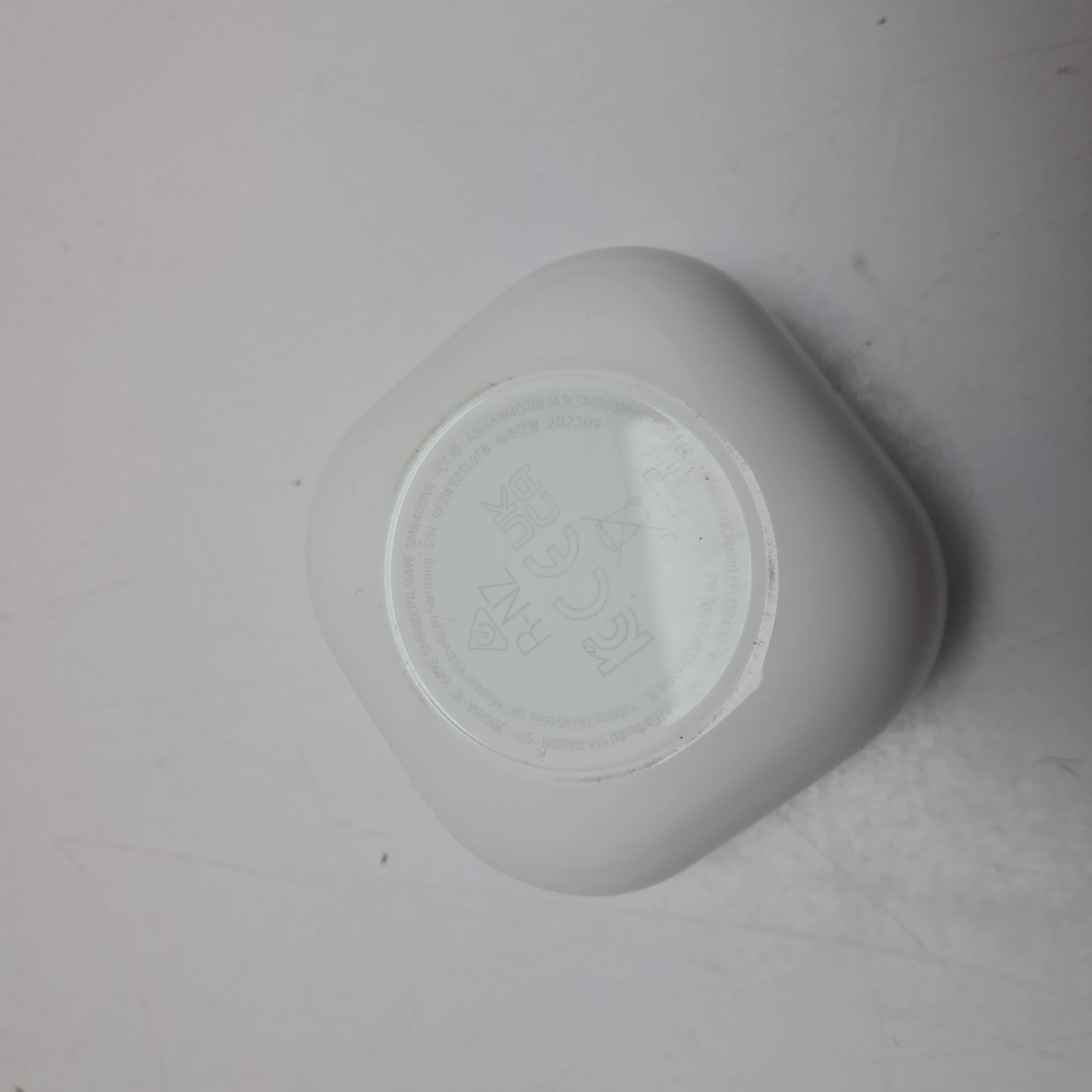 sluchawki-bezprzewodowe-douszne-samsung-galaxy-buds-fe-kolor-dominujacy-129357-3