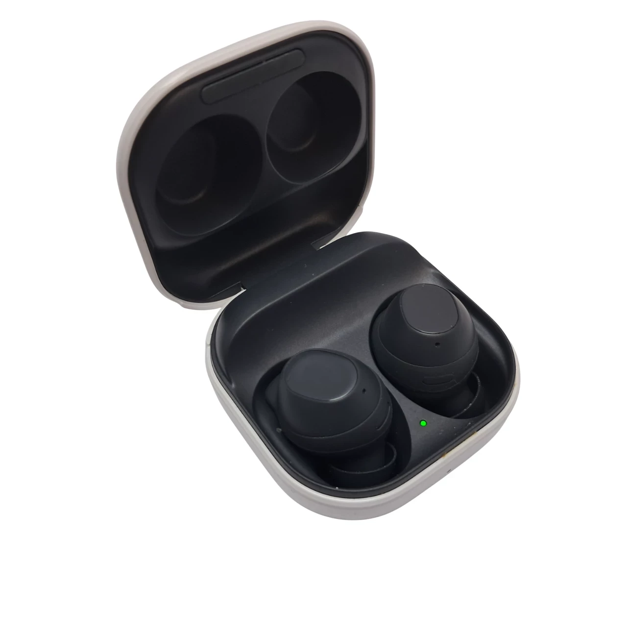 sluchawki-bezprzewodowe-douszne-samsung-galaxy-buds-fe-kosciuszki-17-kartuzy