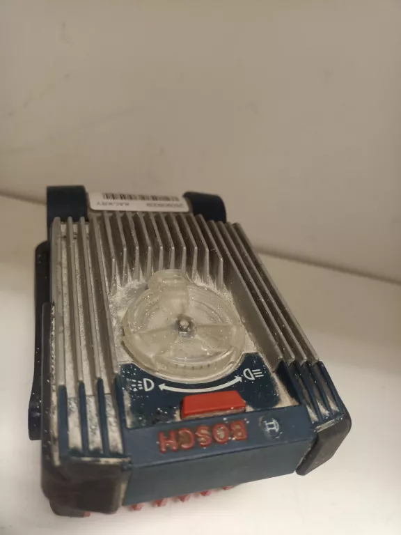 LATARKA AKUMULATOROWA 14,4V 18V GLI VARILED BOSCH + AKU 4AH