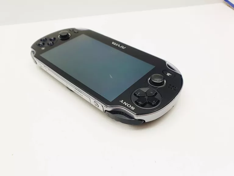 konsola-sony-ps-vita-pch-1104-oled-wifi-3g-komplet-certyfikaty-zgodnosci-218669-1