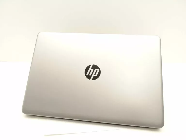 LAPTOP HP 250 G8