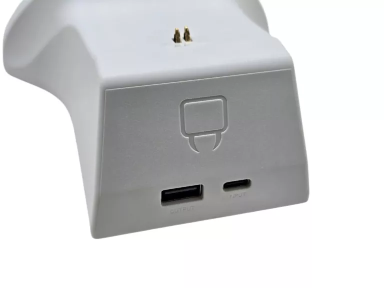 STACJA DOKUJĄCA VENOM VS2871 DO XBOX SERIES X/S BIAŁA - PODWÓJNA