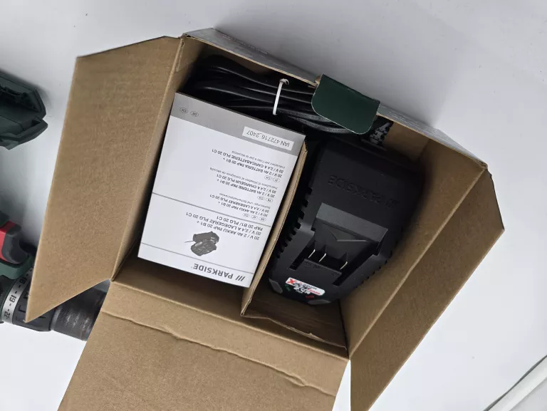 wiertarkowkretarka-20-v-pabs-20-li-h9-z-akumulatorem-i-ladowarka-typ-uchwytu-129629-1