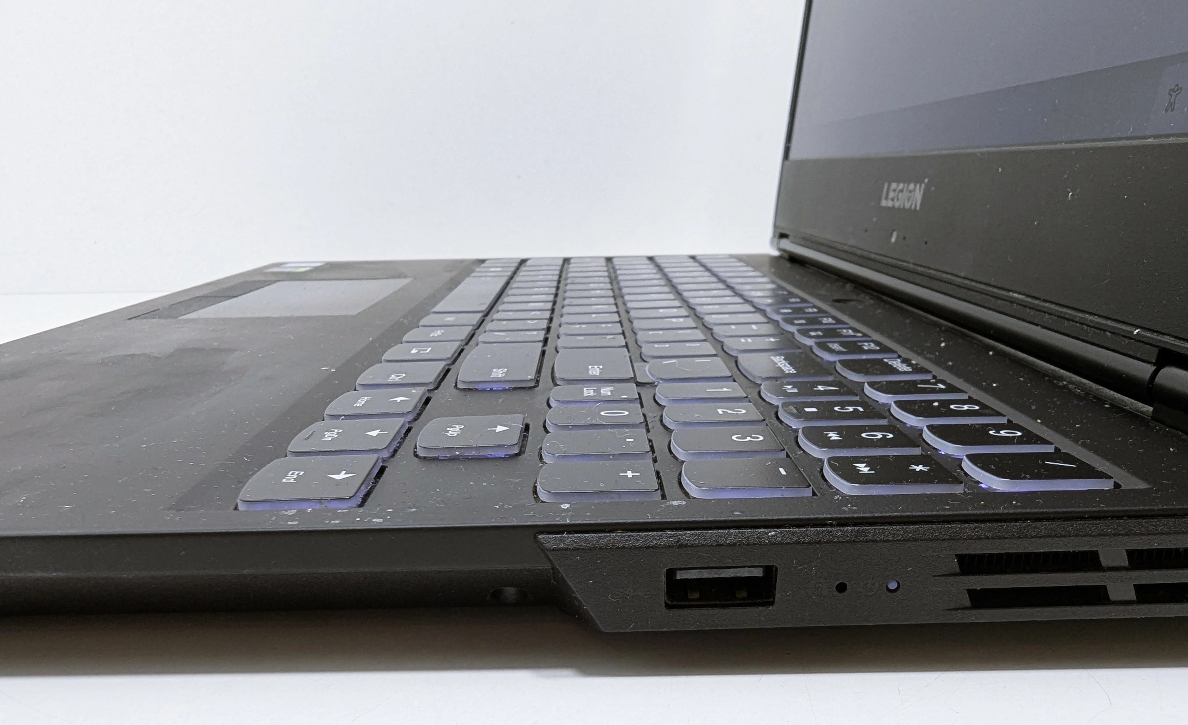 laptop-lenovo-legion-y540-15irh-i532gbgeforce-rtx-206-wielkosc-pamieci-ram-200941-2205