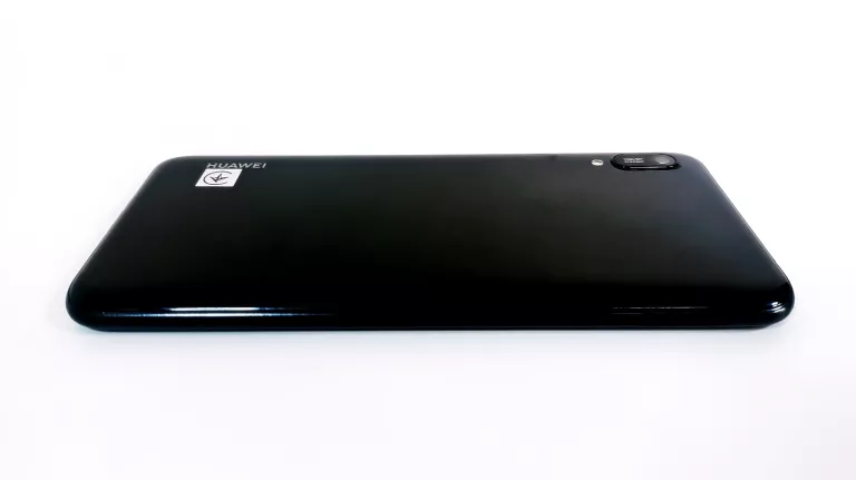 TELEFON HUAWEI Y6 2019 2/32GB / SAM