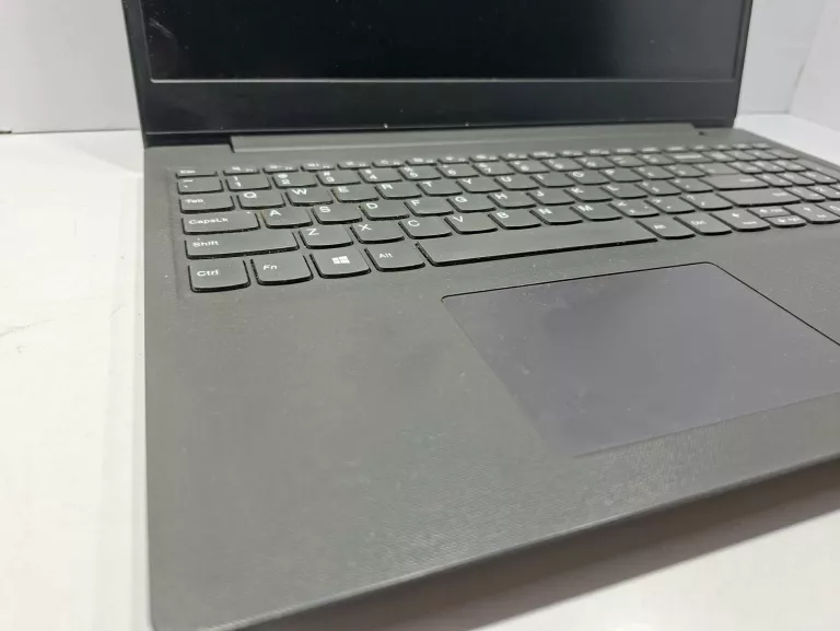 LAPTOP LENOVO V15-ADA 15,6 " AMD RYZEN 3 8 GB / 256 GB SZARY