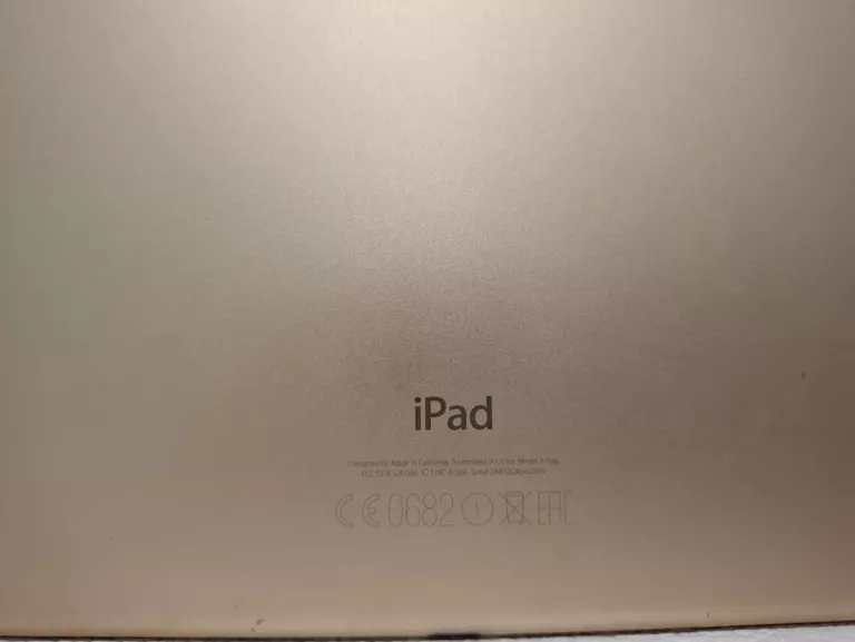 TABLET APPLE IPAD AIR 2 8/16 GB 6TH GEN. MODEL A1566 ZŁOTY + ŁADOWARKA