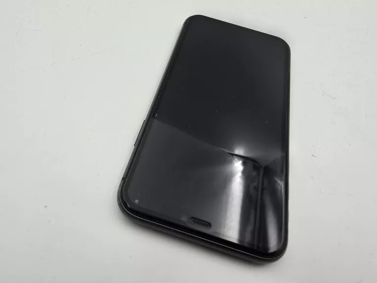 SMARTFON APPLE IPHONE 11 64GB 6.1" CZARNY MHDA3PM/A KONDYCJA 83%
