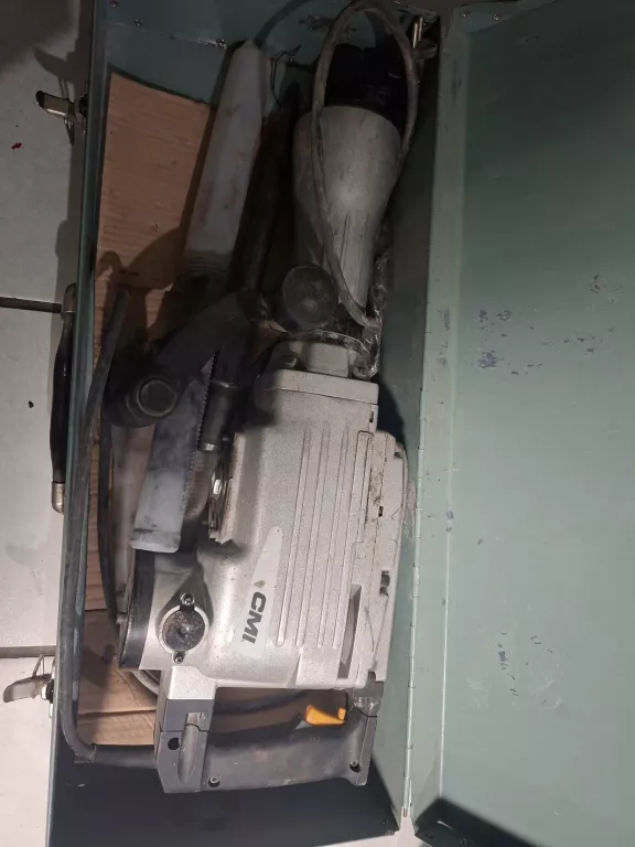 CMI MŁOT WYBURZENIOWY 1700 W