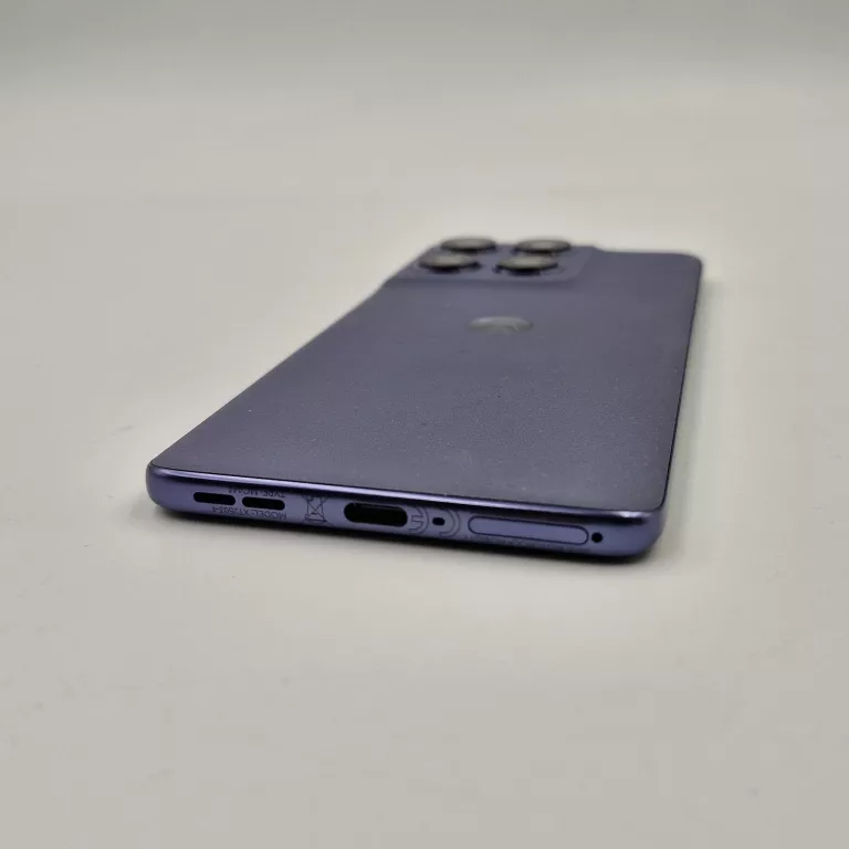 TELEFON SMARTFON MOTOROLA EGDE FUSION 60 8 GB/256 GB DOW ZAK!