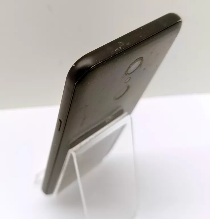 TELEFON LG Q7 32GB