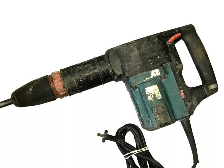 MŁOT UDAROWY MAKITA HM1202C