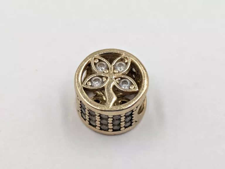 ZŁOTA ZAWIESZKA CHARMS KWIAT CYRKONIE 585 1,61G