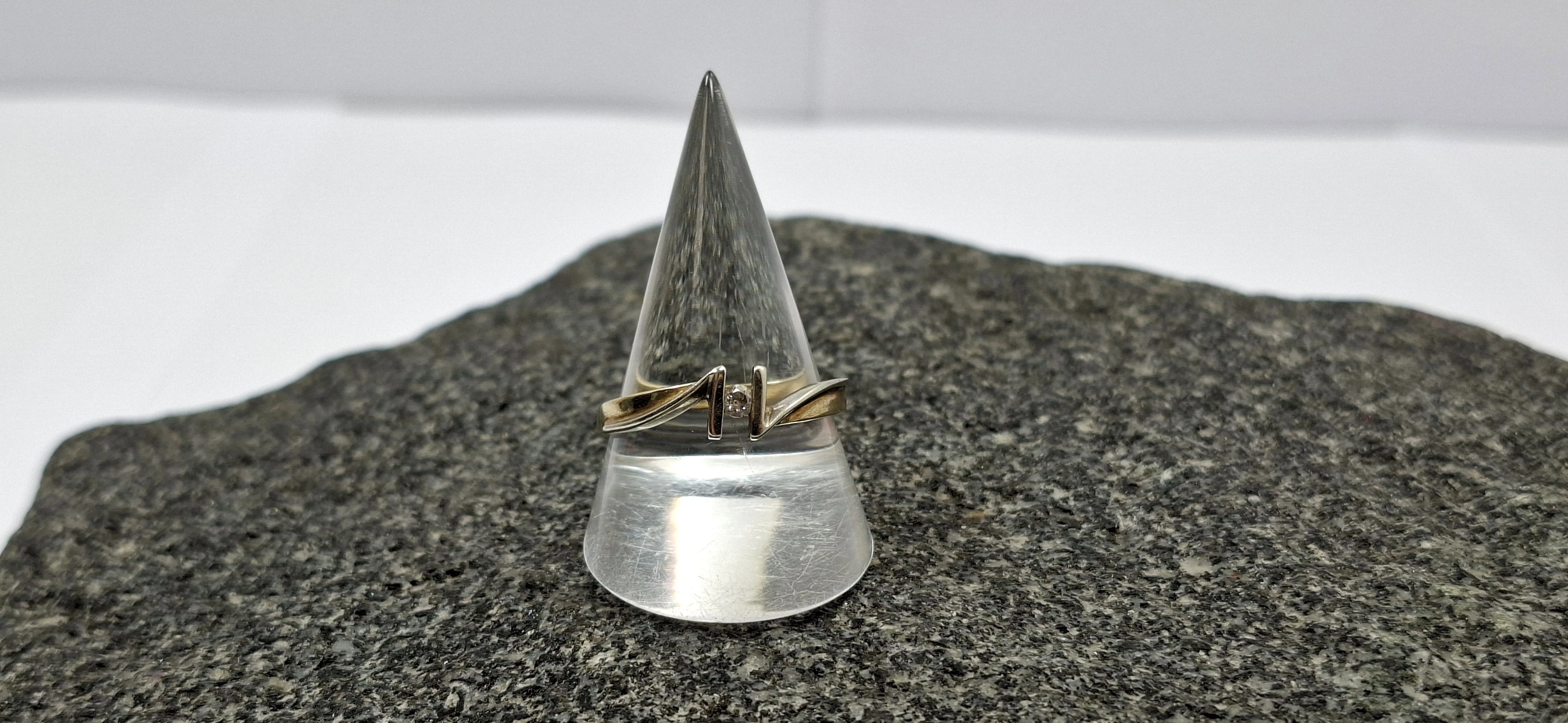 zloty-pierscionek-z-cyrkonia-p585-w206g-r17-kolor-249512-1647429