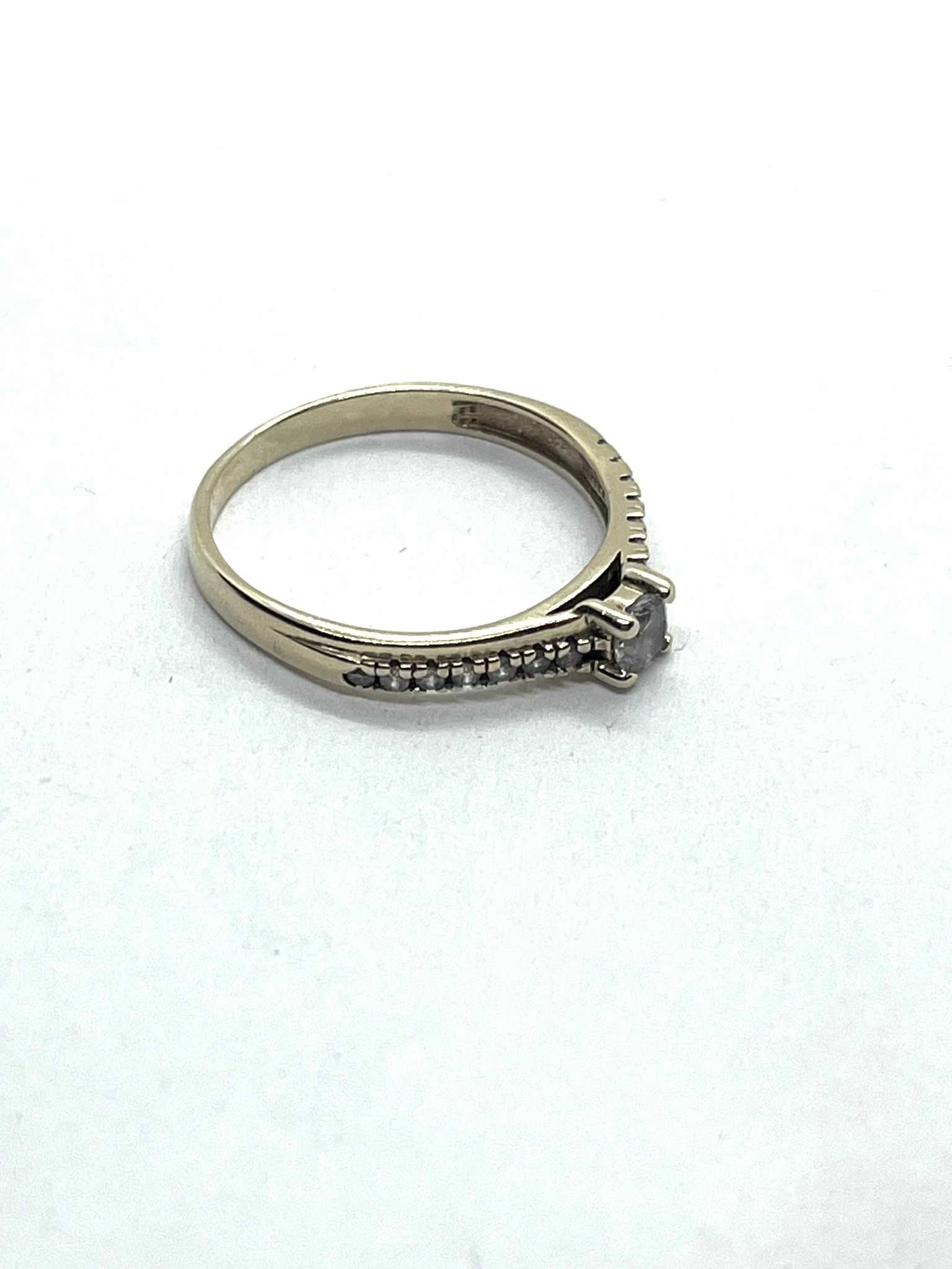 piekny-zloty-pierscionek-z-cyrkobiami-p585-184r15-ean-gtin-5900025448069