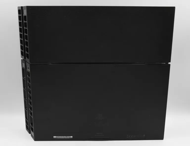 KONSOLA PLAYSTATION PS4 FAT 500GB