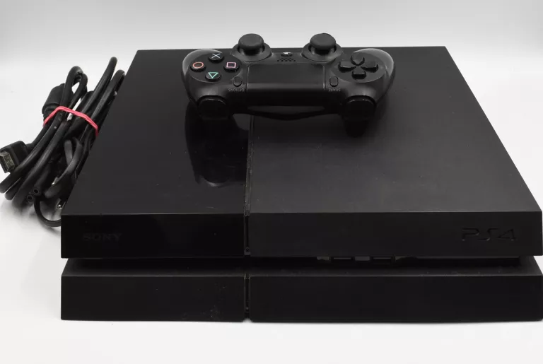 KONSOLA PLAYSTATION PS4 FAT 500GB